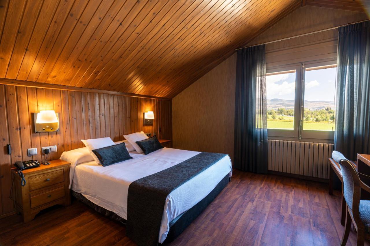 Hotel Del Prado Пучсерда Экстерьер фото
