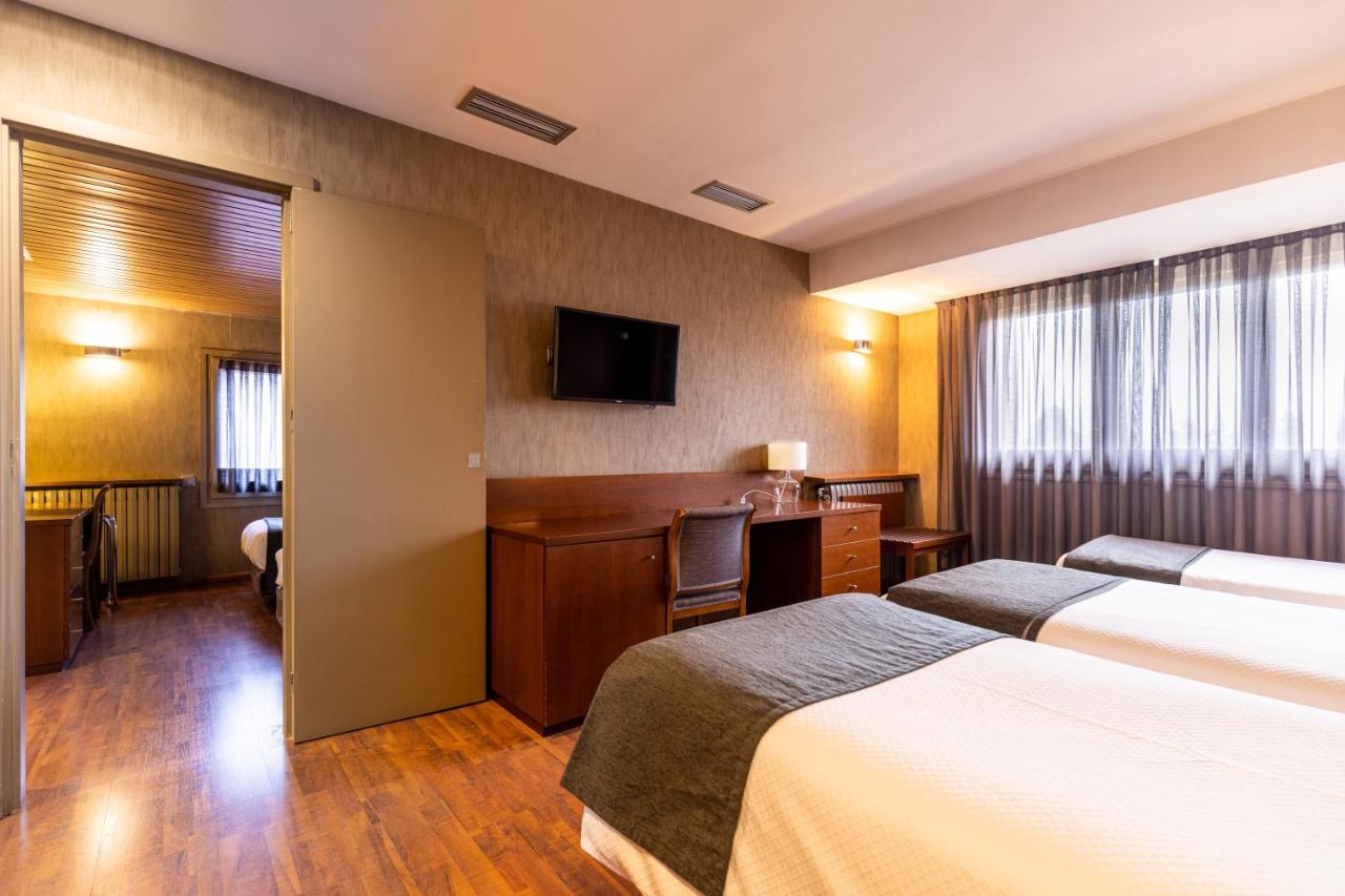 Hotel Del Prado Пучсерда Экстерьер фото